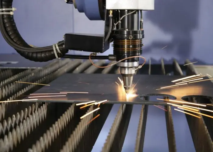 Tại sao nên chọn gia công inox 304 khi gia công cơ khí chính xác?