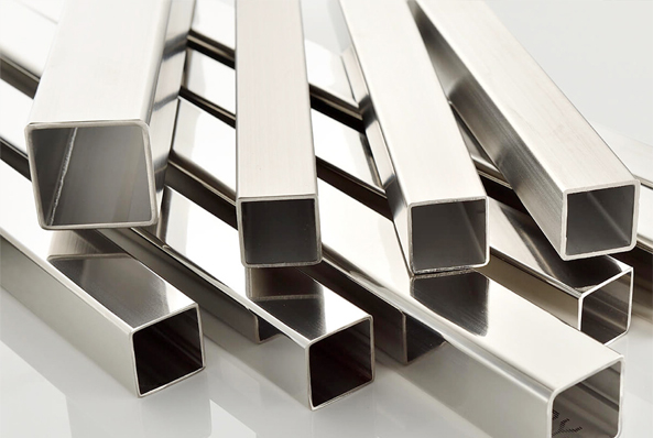 Ưu điểm vượt trội của inox chống gỉ công nghiệp trong sản xuất và xây dựng