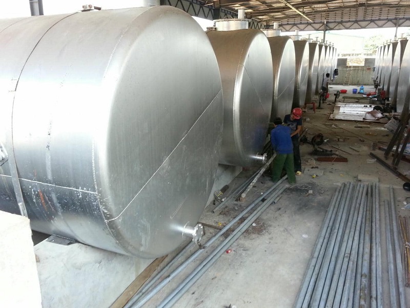 Kinh nghiệm chọn mua bồn inox công nghiệp tại Hà Nội