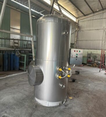 Những tiêu chuẩn quan trọng khi sản xuất bồn inox chứa thực phẩm năm 2025