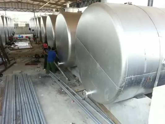 Lựa chọn inox nào phù hợp khi gia công bồn bể tại Phú Thọ?