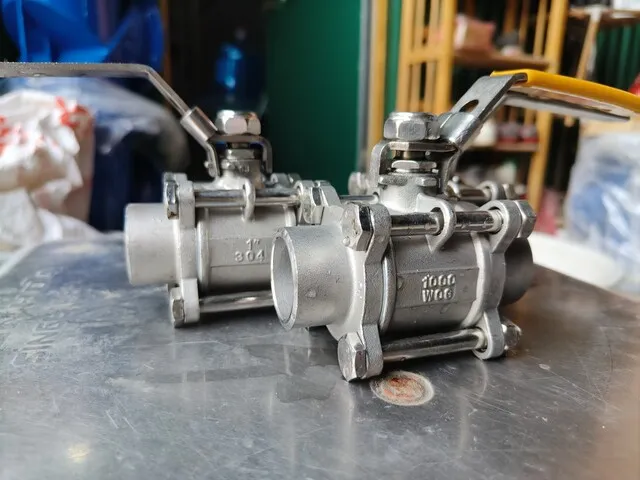 Van inox tay gạt là gì? Ưu điểm vượt trội