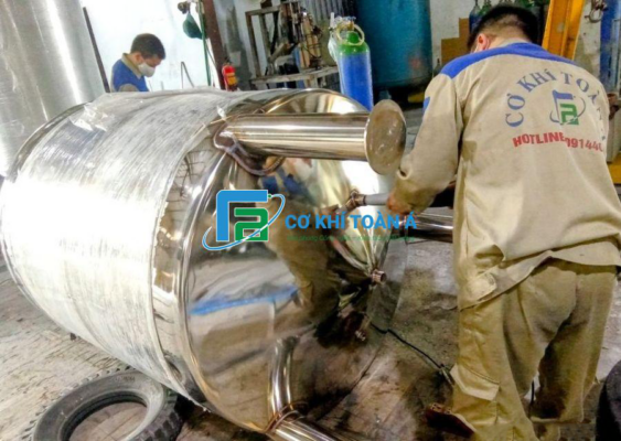 Gia công chế tạo bồn khuấy inox